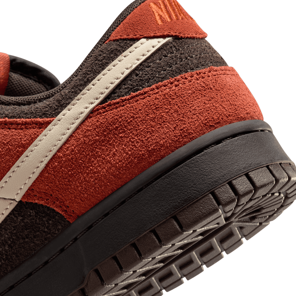 Nike Dunk Low Trainers Velvet Brown Sanddrift Rugged Orange